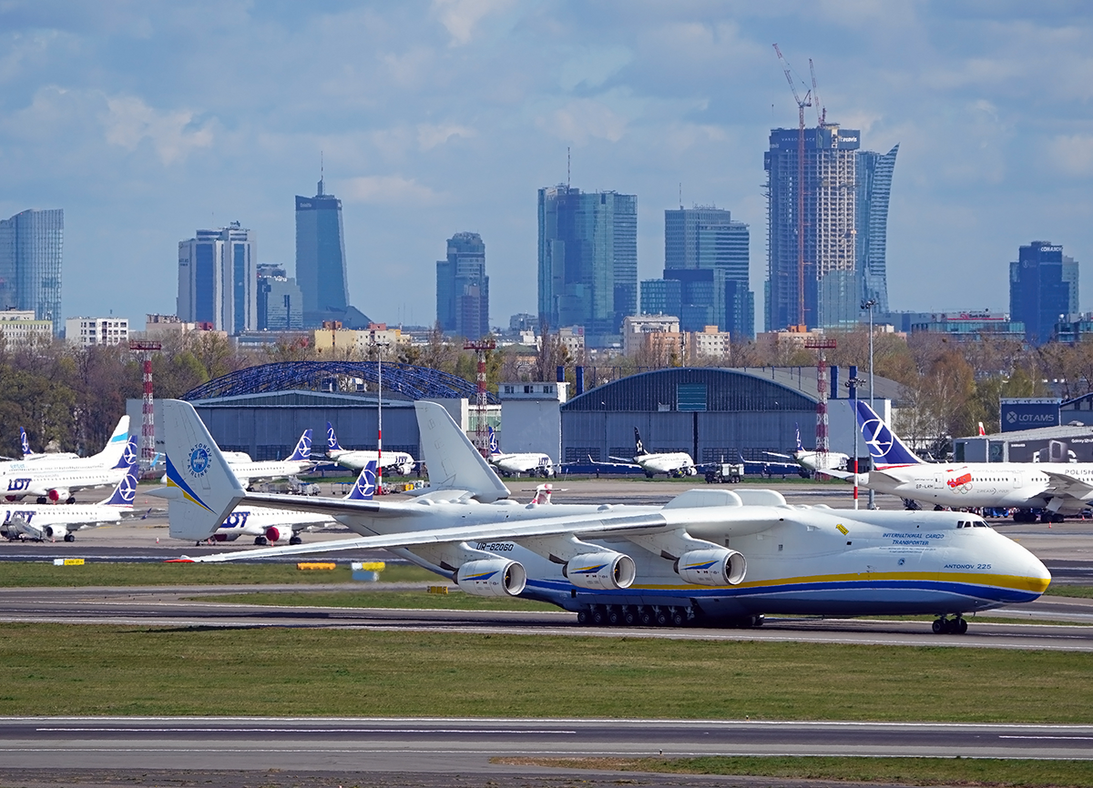 Antonow An-225 wylądował w Warszawie
