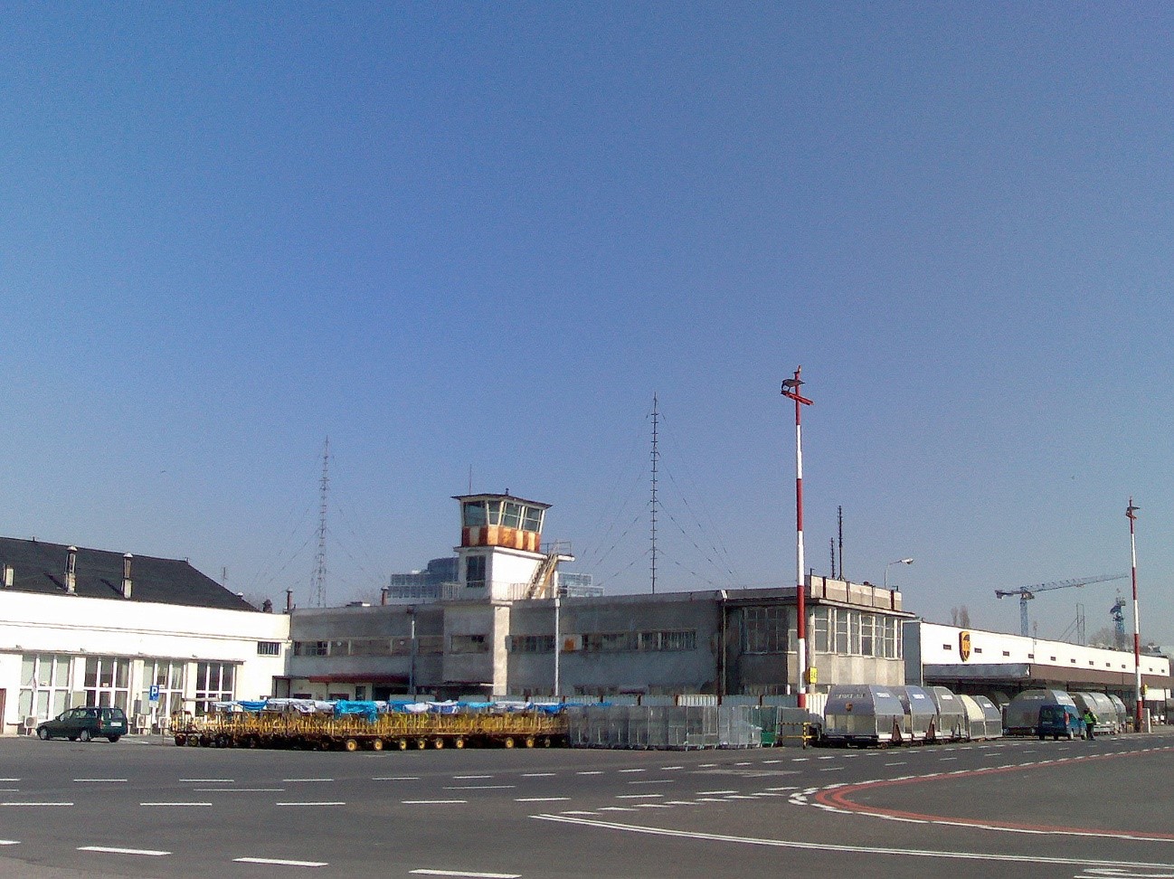Pierwsza wieża kontroli lotniska